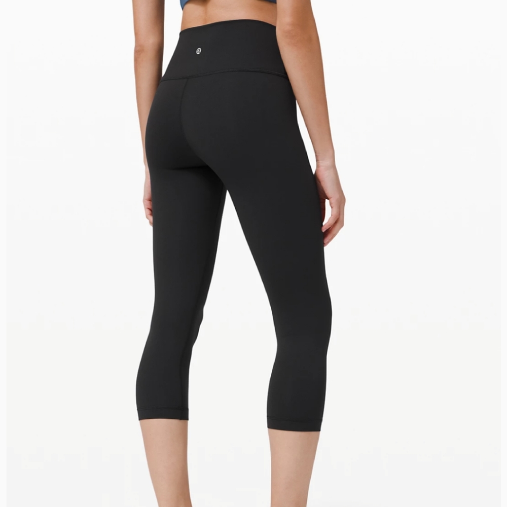 Wunder Under Lululemon Athletica 21" Luxtreme